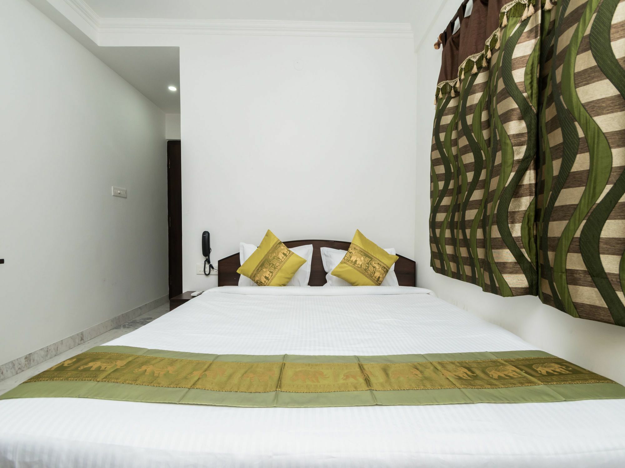 Super Hotel O New Town Near Axis Mall Formerly Spandan Inn Kolkata Exterior photo